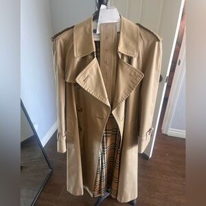 Burberry Vintage Trench Coat with Iconic Check Lining